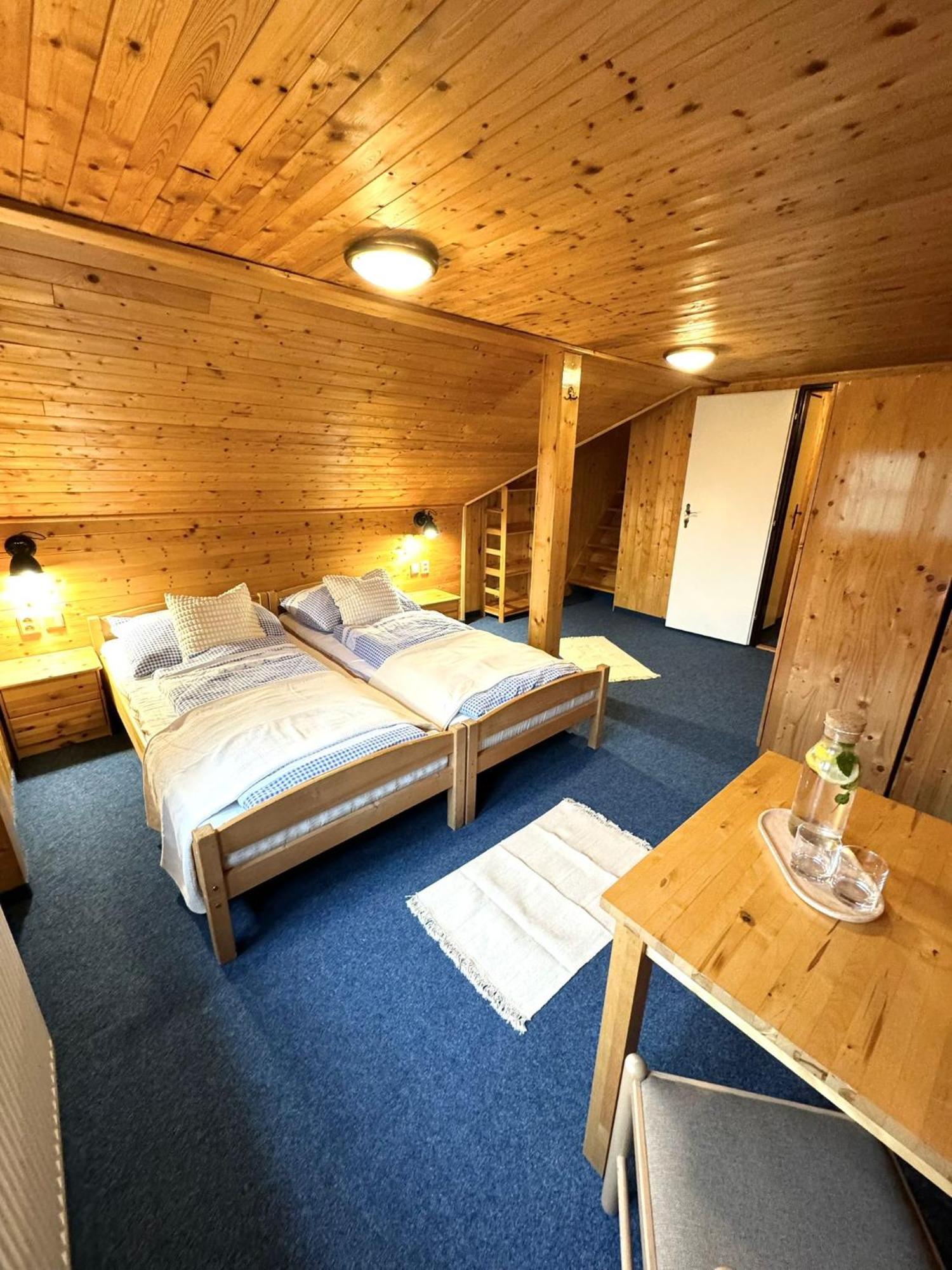 Hotel Bila Labut Horsky Hotylek à Pec pod Sněžkou Chambre photo