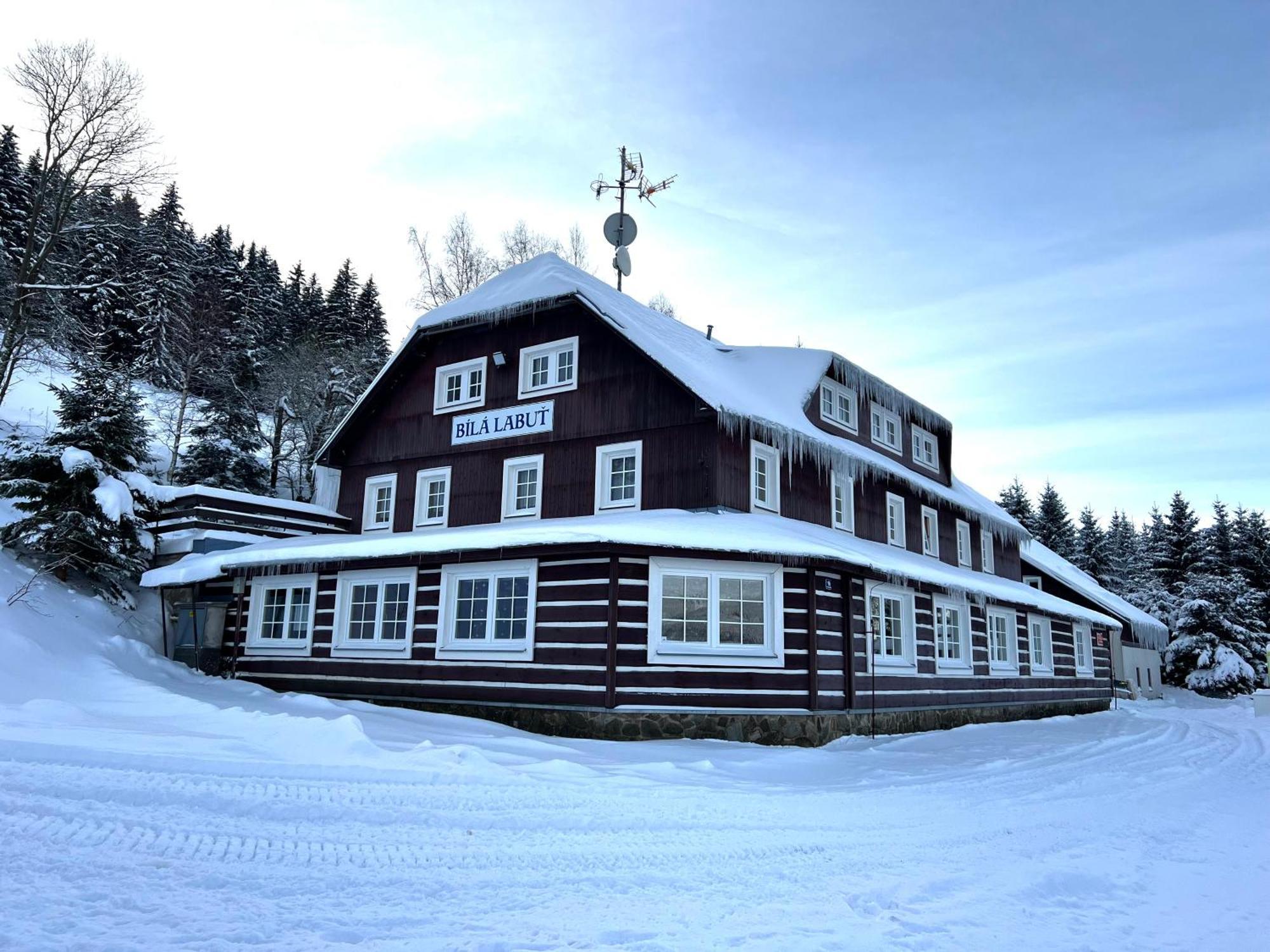 Hotel Bila Labut Horsky Hotylek à Pec pod Sněžkou Extérieur photo